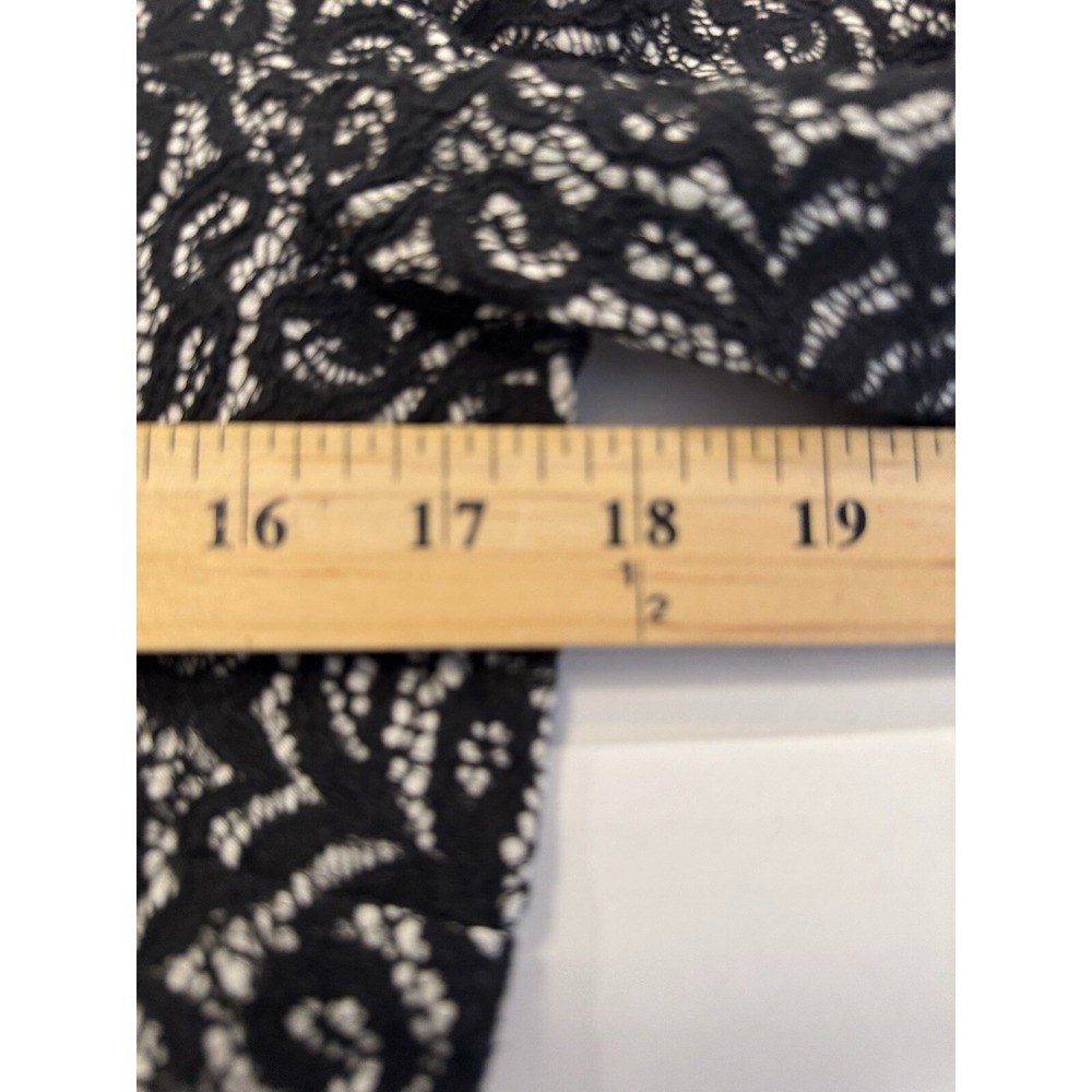 J Crew Size Medium Black & White Lacey Blouse 3/4 Sleeves Waisted Zipper Back - Picture 11 of 11